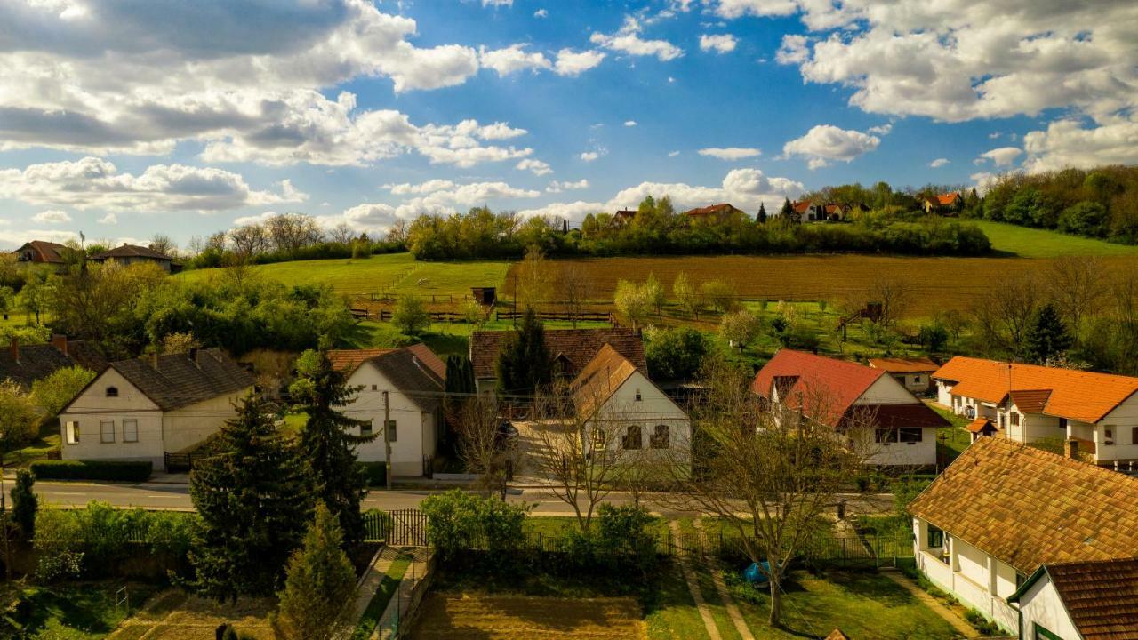 Noresa Dekor és Panzió Szálka Esterno foto