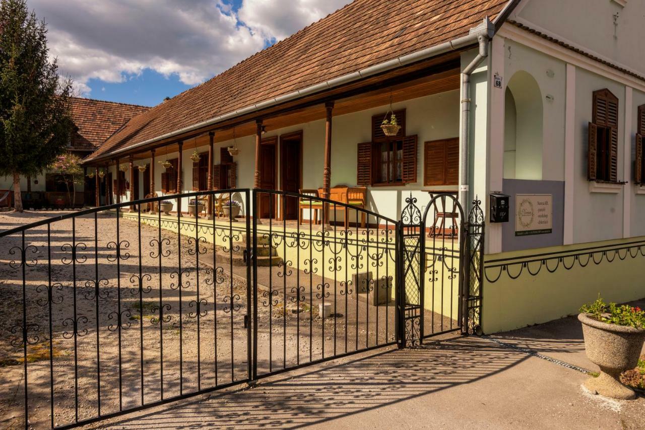 Noresa Dekor és Panzió Szálka Esterno foto